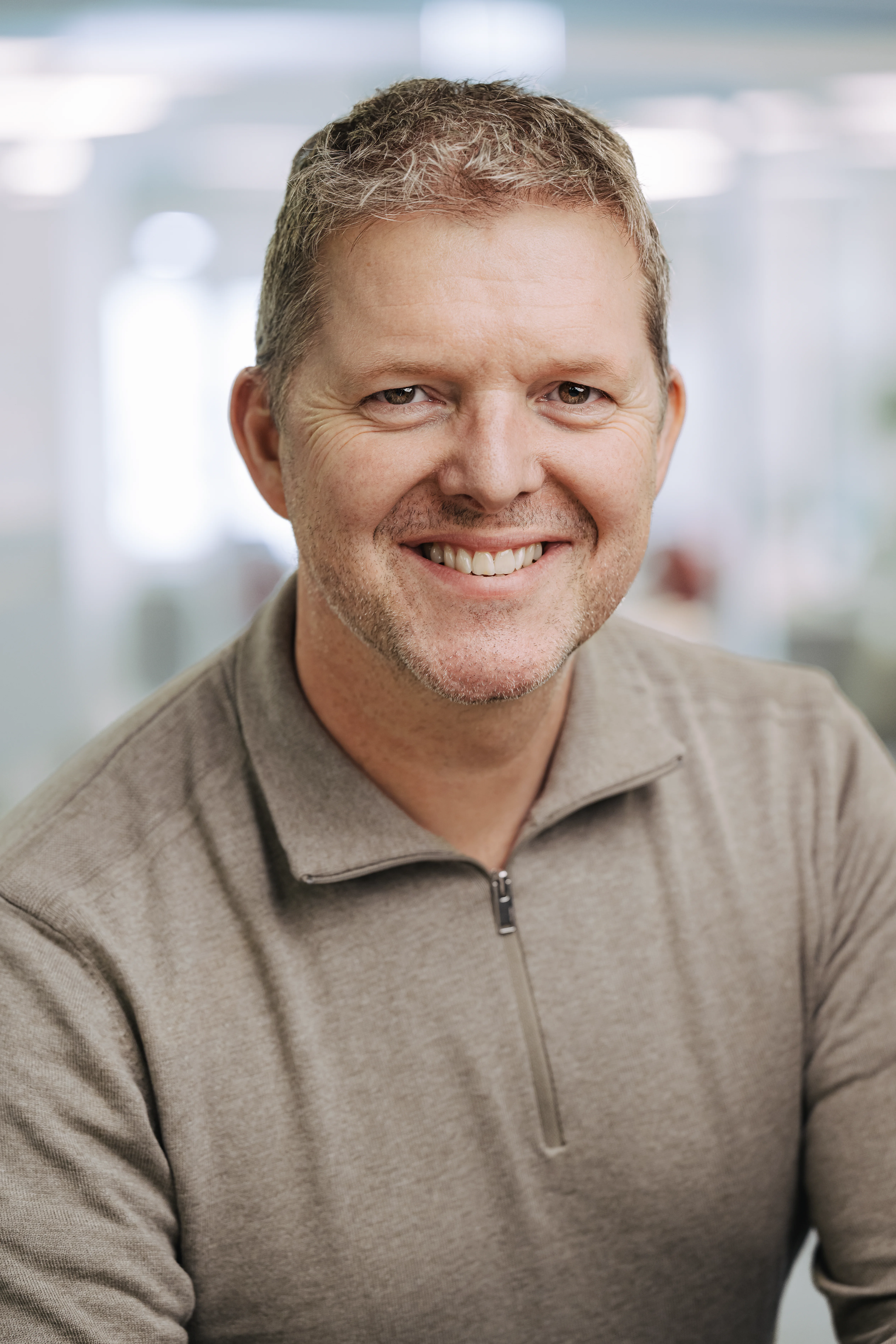 Magn-Helge Brattelid